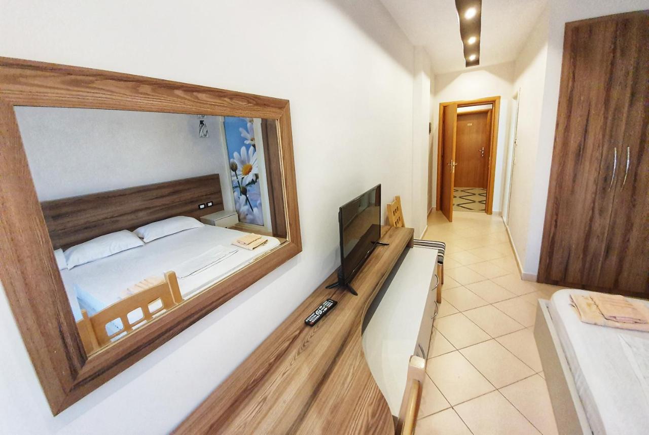 Hotel Kamomil Škalngur Kültér fotó