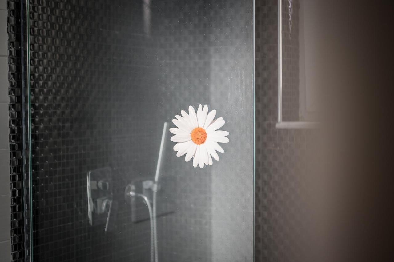 Hotel Kamomil Škalngur Kültér fotó