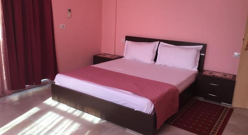 Hotel Kamomil Škalngur Kültér fotó